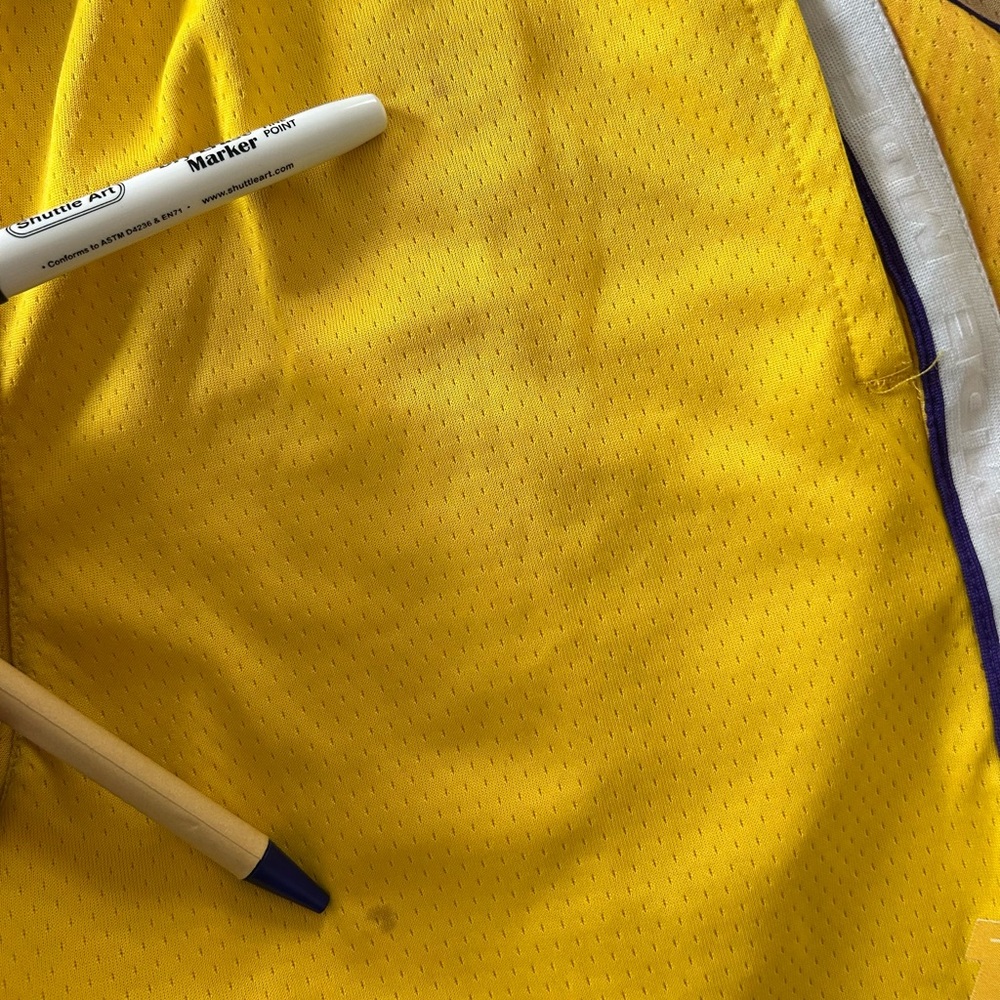 Men’s Lakers City Edition ‘19-‘20 MDE Shorts - Picture 6 of 6